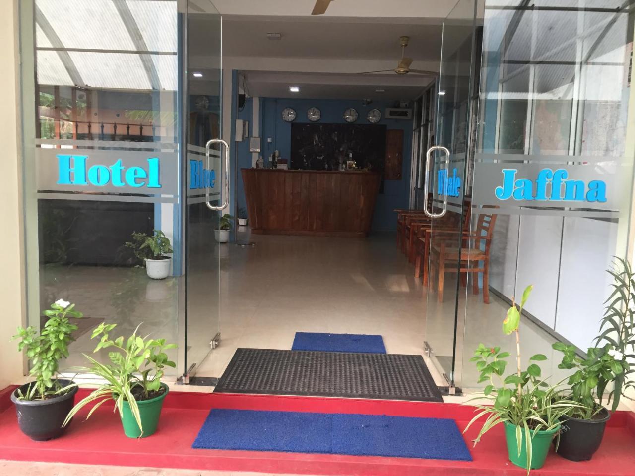 Hotel Blue Whale Джафна Экстерьер фото